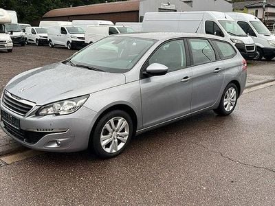 Gebraucht Peugeot 308 Active 131 PS (96 kW) 2015 Blau Kombi