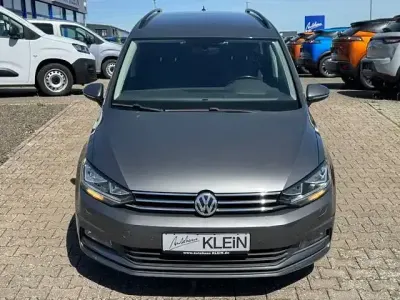 Gebraucht VW Touran Comfortline 110 PS (80 kW) 2016 Grau Van / Kleinbus