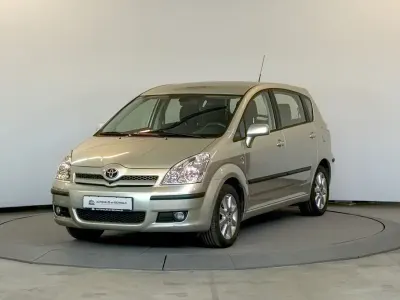 Gebraucht Toyota Corolla Verso Executive 129 PS (94 kW) 2004 Silber Van / Kleinbus