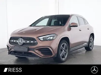 Gebraucht Mercedes GLA250 AMG 163 PS (119 kW) 2023 Gold SUV