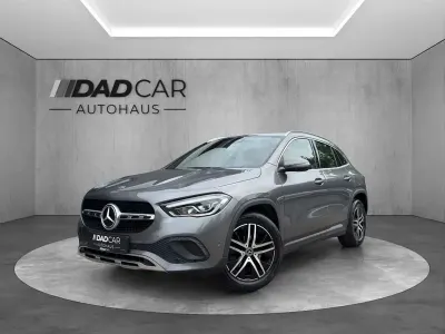 Gebraucht Mercedes GLA200 163 PS (119 kW) 2020 Mountaingrau  met. SUV