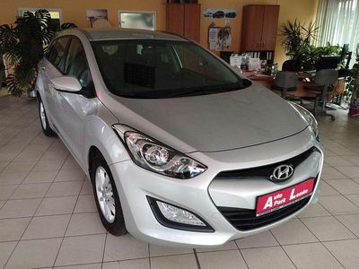 Gebraucht Hyundai i30 Trend 135 PS (99 kW) 2013 Silber Kombi