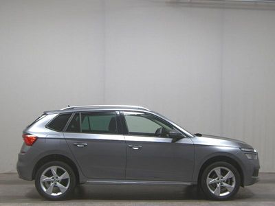 Grau Gebraucht 2023 Skoda Kamiq Style SUV | 16.980 €