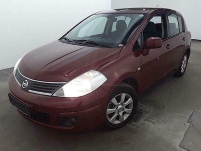 Gebraucht Nissan Tiida Acenta 110 PS (80 kW) 2008 Rot Limousine