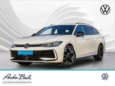 Occasion VW Passat R-line 150 ch (110 kW) 2024 Blanc Break