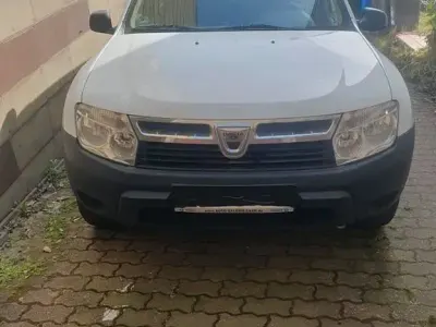 Gebraucht Dacia Duster 105 PS (77 kW) 2012 Grau SUV
