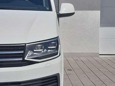 Gebraucht VW Transporter 241 PS (177 kW) 2018 Candyweiss Van