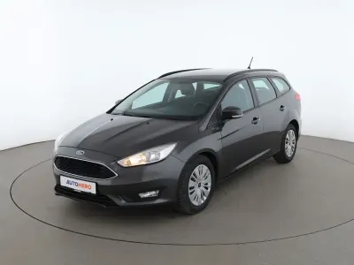 Gebraucht Ford Focus Business Edition 125 PS (91 kW) 2018 Grau Kombi