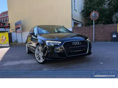 Gebraucht Audi A3 Sport 116 PS (85 kW) 2017 Schwarz Limousine