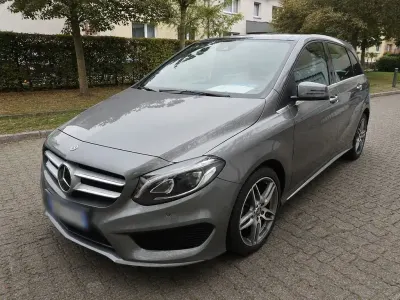 Gebraucht Mercedes B200 AMG line 136 PS (100 kW) 2018 Grau Kleinwagen