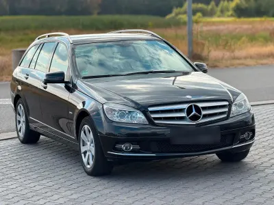 Gebraucht Mercedes C220 Avantgarde 170 PS (125 kW) 2011 Schwarz Kombi