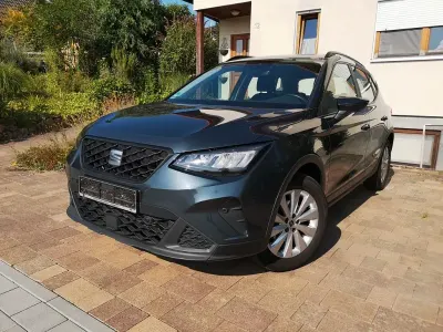 Gebraucht Seat Arona Style 110 PS (80 kW) 2023 Grau SUV
