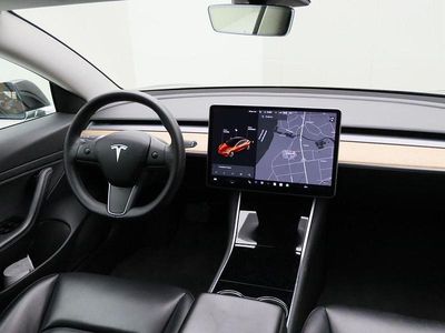 Schwarz Gebraucht 2020 Tesla Model 3 Standard Range Limousine | 18.400 € (Guter Preis)