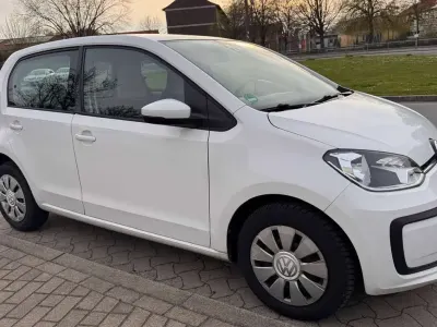 Gebraucht VW up! Move 60 PS (44 kW) 2019 Weiß Kleinwagen