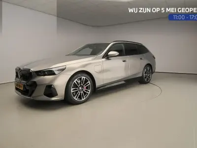 Usata BMW 530e M Sport 299 CV (219 kW) 2026 Grigio Station wagon