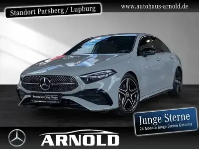 Gebraucht Mercedes A200 AMG line 163 PS (119 kW) 2025 Grau Limousine