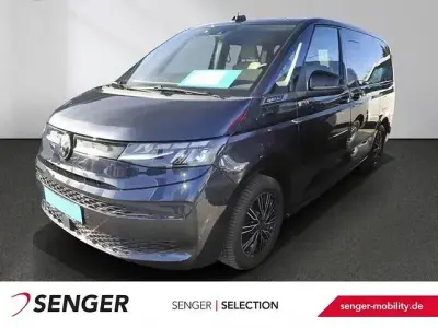 Używany VW Multivan Family 136 KM (100 kW) 2022 Niebieski Minivan