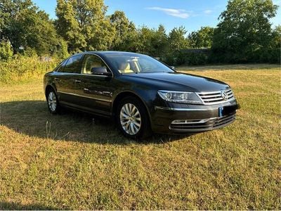 VW Phaeton