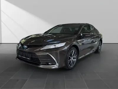 Gebraucht Toyota Camry Hybrid Executive 218 PS (160 kW) 2022 Braun Limousine