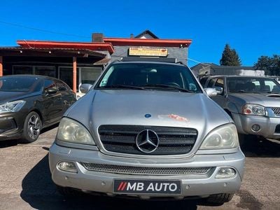 Usata Mercedes ML400 250 CV (183 kW) 2002 Argento SUV