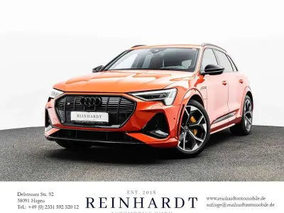 Gebraucht Audi e-tron Sport 369 kW (503 PS) 2022 Catalunyarot metallic SUV