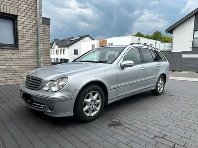 Mercedes C200