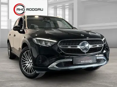 Gebraucht Mercedes GLC200 227 PS (166 kW) 2023 Schwarz SUV