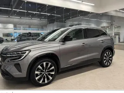 Usata Renault Austral Techno 158 CV (116 kW) 2024 Grigio SUV