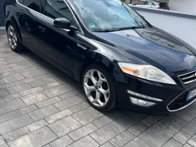 Gebraucht Ford Mondeo 240 PS (176 kW) 2011 Schwarz Limousine