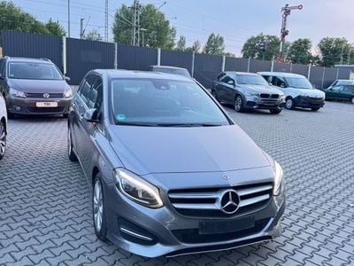 Mercedes B200