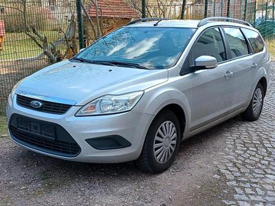 Gebraucht Ford Focus 105 PS (77 kW) 2010 Silber Kombi