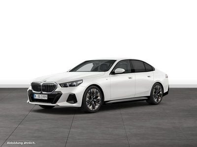 Gebraucht BMW 520 M Sport 197 PS (144 kW) 2025 Weiß Limousine