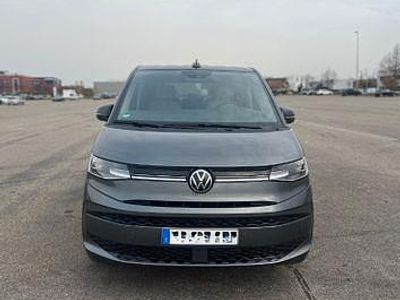 Gebraucht VW Multivan Edition 204 PS (150 kW) 2025 Grau Van