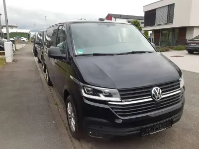 Gebraucht VW Multivan Trendline 150 PS (110 kW) 2021 Deep black perleffekt Van / Kleinbus