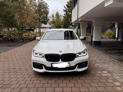 Gebraucht BMW 740 M Sport 320 PS (235 kW) 2016 Weiß Limousine