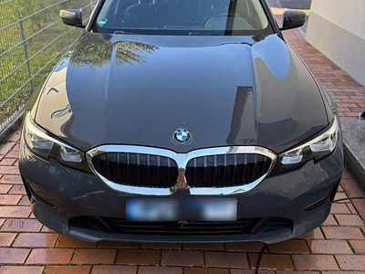 Second-hand BMW 318 Luxury Line 150 CP (110 kW) 2020 Gri Break