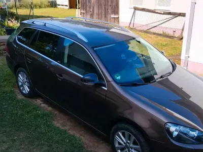 Gebraucht VW Golf VI 85 PS (62 kW) 2011 Braun Kombi