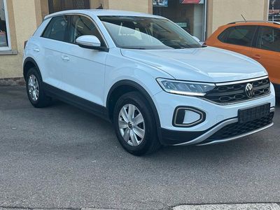 Gebraucht VW T-Roc Basis 110 PS (80 kW) 2022 Pure white SUV