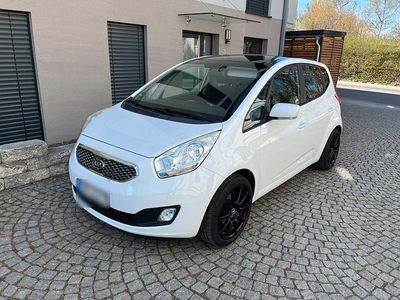 Gebraucht Kia Venga 125 PS (91 kW) 2011 Weiß Kleinwagen