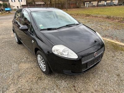 Gebraucht Fiat Grande Punto 95 PS (69 kW) 2010 Schwarz Kleinwagen