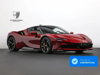 Second-hand Ferrari SF90 1001 CP (736 kW) 2024 Roșu Coupe