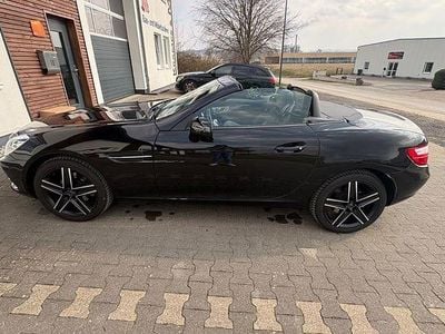 Gebraucht Mercedes SLK200 184 PS (135 kW) 2015 Schwarz Cabrio