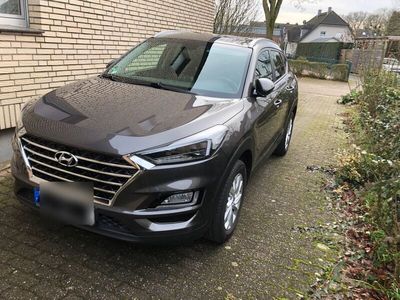 gebraucht Hyundai Tucson 1.6 GDI*TÜV/AU NEU*Klima*AHK*Voll-LED*