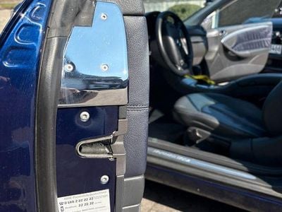 Usata Mercedes CLK320 Avantgarde 218 CV (160 kW) 2003 Blu