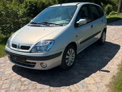 Gebraucht Renault Scénic 95 PS (69 kW) 2003 Silber Van / Kleinbus