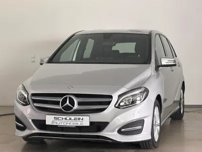 Gebraucht Mercedes B180 122 PS (89 kW) 2016 Polarsilber  metalliclack Van / Kleinbus