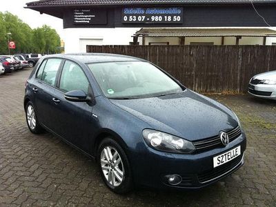 Gebraucht VW Golf VI Highline 105 PS (77 kW) 2011 Blau metallic Kleinwagen