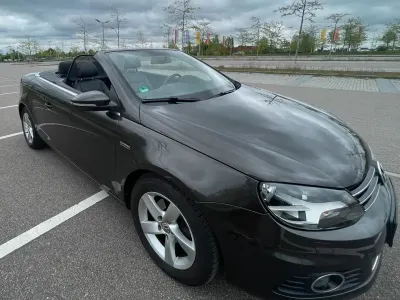 Brugt VW Eos 90 HK (66 kW) 2011 Brun Cabriolet
