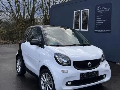 Używany Smart ForTwo Coupé Passion 71 KM (52 kW) 2018 Biały Coupe
