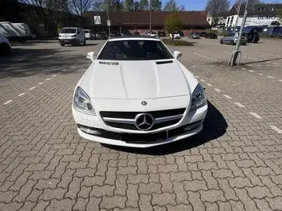 Gebraucht Mercedes SLK200 184 PS (135 kW) 2015 Weiß Cabrio